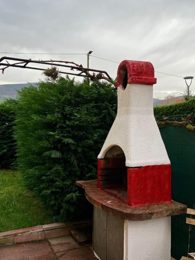 La Casita Del Pisuena La Cueva (Cantabria)